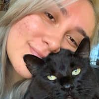 Sitter Profile Image: Roxana G.