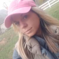 Sitter Profile Image: Holly M.