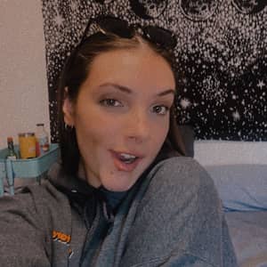 Sitter Profile Image: Ella M.