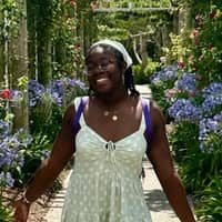 Sitter Profile Image: Jocelyn J.