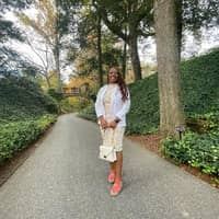 Sitter Profile Image: Christie O.