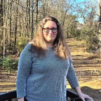 Sitter Profile Image: Lindsay W.