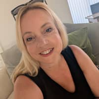 Sitter Profile Image: Yvonne B.