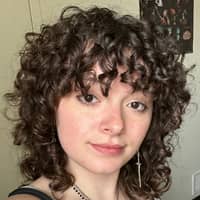 Sitter Profile Image: Maris W.