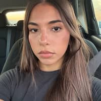 Sitter Profile Image: Victoria d.