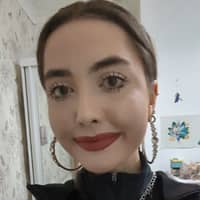 Sitter Profile Image: Elise L.