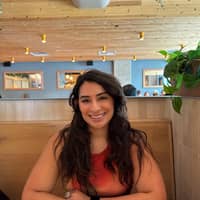 Sitter Profile Image: Itzia I.