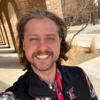 Sitter Profile Image: Luis T.