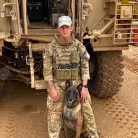 Sitter Profile Image: Simon W.