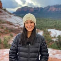 Sitter Profile Image: Johanna T.