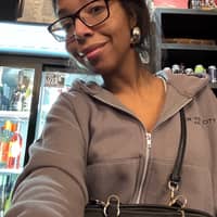 Sitter Profile Image: Krystle C.