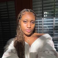 Sitter Profile Image: Aenalia A.