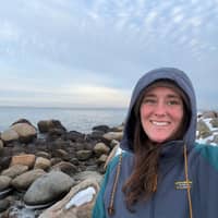 Sitter Profile Image: Erin H.