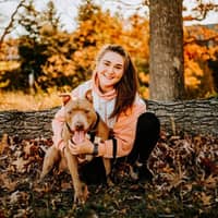 Sitter Profile Image: Elizabeth R.