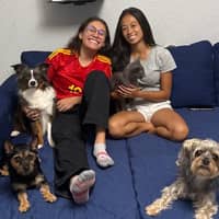 Sitter Profile Image: Jasmine & Manuela L.