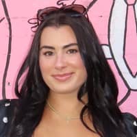 Sitter Profile Image: Julia T.