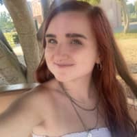 Sitter Profile Image: Chloe E.