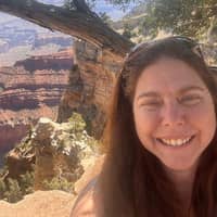 Sitter Profile Image: Julie H.