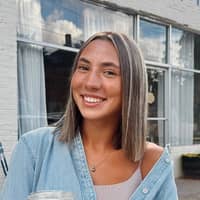 Sitter Profile Image: Olivia D.