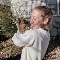 Sitter Profile Image: Taylor S.