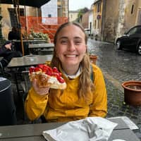 Sitter Profile Image: Ellison S.