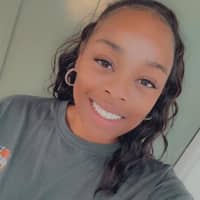 Sitter Profile Image: Nia R.