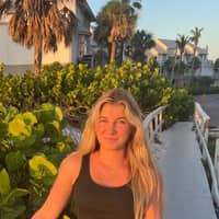 Sitter Profile Image: Alexa M.