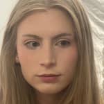 Sitter Profile Image: Zoe J.