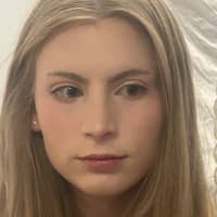 Sitter Profile Image: Zoe J.