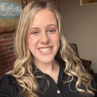 Sitter Profile Image: Olivia M.