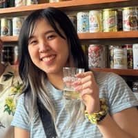 Sitter Profile Image: Miaojing "JingJing" Z.