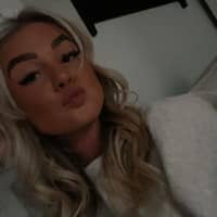 Sitter Profile Image: Julia E.