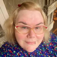 Sitter Profile Image: Tracy T.