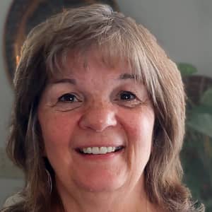 Sitter Profile Image: Debra C.