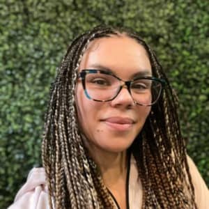 Sitter Profile Image: Viva L.