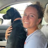 Sitter Profile Image: Abigail S.