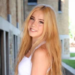 Sitter Profile Image: Sophia A.