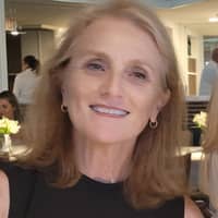 Sitter Profile Image: Lorraine L.