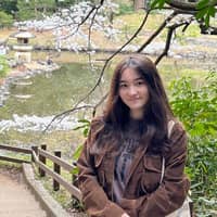 Sitter Profile Image: Nikki K.