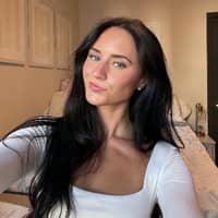 Sitter Profile Image: Ella K.