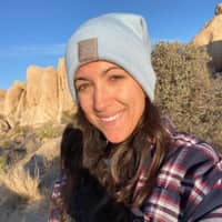 Sitter Profile Image: Laura D.