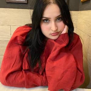 Sitter Profile Image: Saray P.