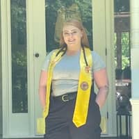 Sitter Profile Image: Shelby F.