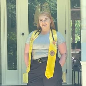 Sitter Profile Image: Shelby F.