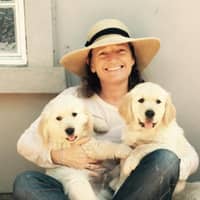 Sitter Profile Image: Elena W.