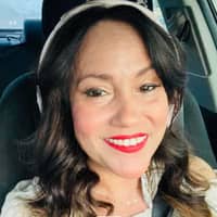 Sitter Profile Image: Damaris F.