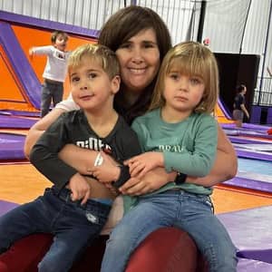 Sitter Profile Image: Debbie H.