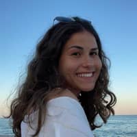 Sitter Profile Image: Julia A.