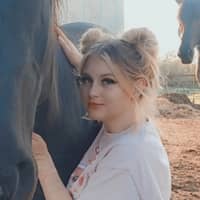 Sitter Profile Image: Mackenzie K.