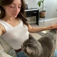 Sitter Profile Image: Julie R.